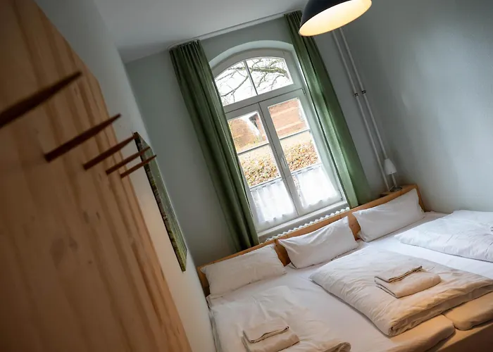 Albgut Gmbh - Uebernachten Im Kulturdenkmal Altes Lager In Der Ehemaligen Offiziersunterkunft So1 *