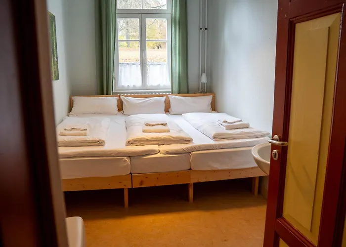 Albgut Gmbh - Uebernachten Im Kulturdenkmal Altes Lager In Der Ehemaligen Offiziersunterkunft So1